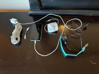 APPLE iPhone and a FITBIT?