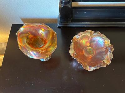 MARIGOLD JACK IN THE PULPIT VASE AND CARNIVAL GLASS FOOTED BOWL