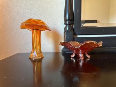 MARIGOLD JACK IN THE PULPIT VASE AND CARNIVAL GLASS FOOTED BOWL