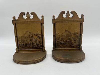 BRADLEY & HUBBARD Antique Cast Iron Ornate Bookends B&H