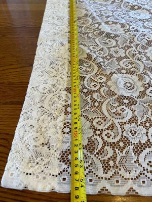 Eight Vintage Lace Curtains (8)