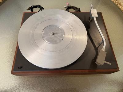 Vintage AR Turntable (see description)