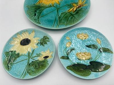 MAJOLICA Stamped Three Plates