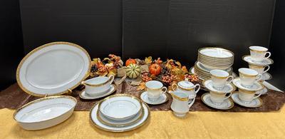 Noritake - Legacy Gold - for the Holidays !