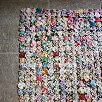Beautiful YoYo Quilt Top - King Size