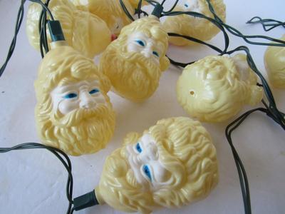 Vintage Santa Head Plastic Novelty Christmas Tree Lights #2