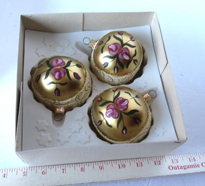 Beautiful Czech Republic Hand Painted Glass Christmas Ornaments