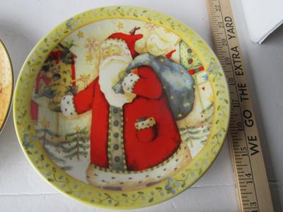 Christmas Themed Plates