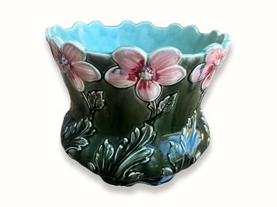 VIintage 8" MAJOLICA Stamped WESSEL BUNN Plant Pot
