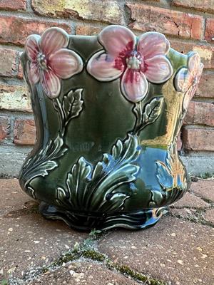 VIintage 8" MAJOLICA Stamped WESSEL BUNN Plant Pot