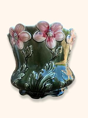 VIintage 8" MAJOLICA Stamped WESSEL BUNN Plant Pot