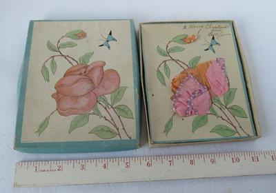 Nice Vintage Gift Card Hankie In Original Box