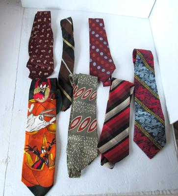 Nice Lot of Men's Vintage Ties and One Looney Tunes Halloween Tie