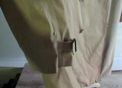 Vintage 1960s Men's 46 Long Trench Coat, Botanny 500, Nice Shape