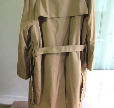Vintage 1960s Men's 46 Long Trench Coat, Botanny 500, Nice Shape