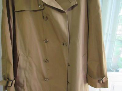 Vintage 1960s Men's 46 Long Trench Coat, Botanny 500, Nice Shape