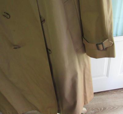 Vintage 1960s Men's 46 Long Trench Coat, Botanny 500, Nice Shape