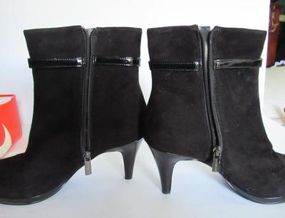 Women's Short Boots, High Heeled, Decorative Trim, Bandolino 9M