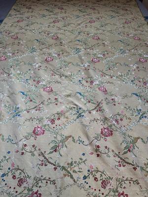 180” Roll of Floral Fabric