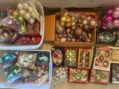 Christmas Ornaments Lot