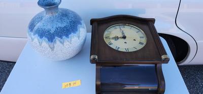 Mauthe made in Germany Clock and vase