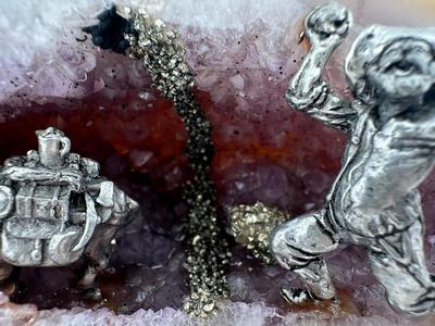 Geode with Mule and Prospector