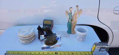Decor lot, including Tin Toy Nursery Rhymes Gropper Coin