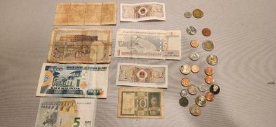Foreign money lot