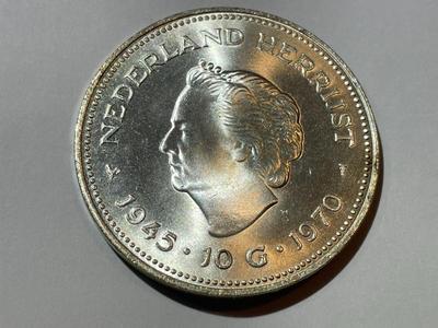 1970 Netherlands Kingdom 10 Gulden Silver Coin in Choice BU Condition as Pictured.