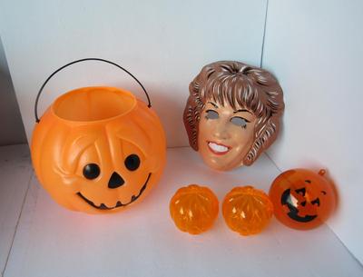 Halloween Blow Mold Candy Bucket, Laverne Mask, Plastic Candy Containers