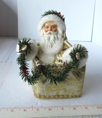 1980s Santa Animated Music Box #1