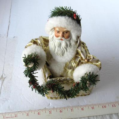 1980s Santa Animated Music Box #1