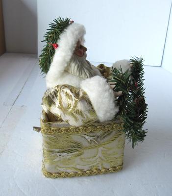 1980s Santa Animated Music Box #1