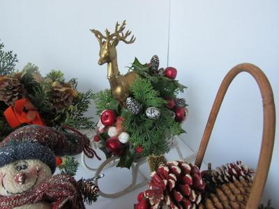 4 Christmas Decorating Pieces