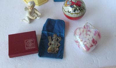 Nice Lot of Vintage Christmas Decor and Ornaments