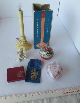 Nice Lot of Vintage Christmas Decor and Ornaments