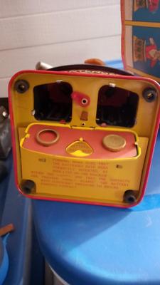 LOT 74 - VINTAGE BATTERY POWERED BARTENDER
