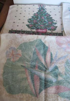 Holiday Theme Hand Towels