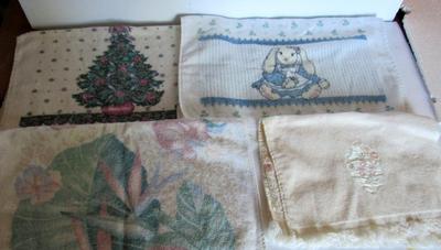 Holiday Theme Hand Towels