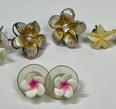 Four Pairs of stud earrings fashion costume jewelry for pierced ears - flowers