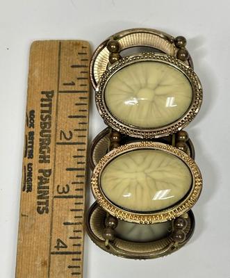 Vintage Costume Jewelry Stretch Bracelet Brass tone with large oval stones