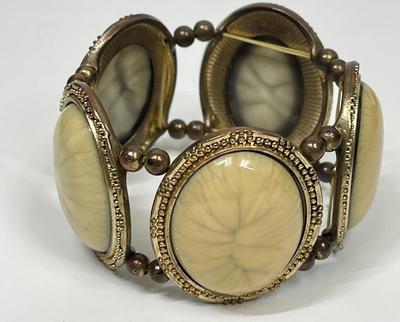 Vintage Costume Jewelry Stretch Bracelet Brass tone with large oval stones