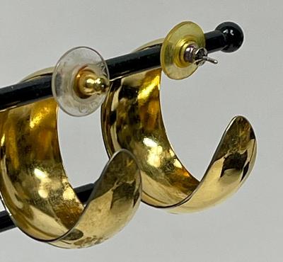 Vintage Monet Gold-tone Hoop Earrings for pierced ears