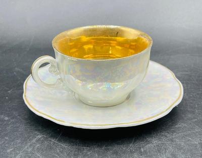 Souvenir Sachs, Schweiz Lustre Ware Teacup & Saucer