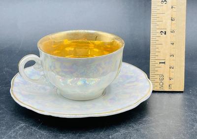 Souvenir Sachs, Schweiz Lustre Ware Teacup & Saucer