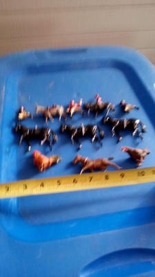 LOT 83 - LOT OF OLD METAL FIGURES
