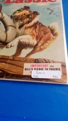 LOT 92 - OLD LASSIE COMIC BOOK