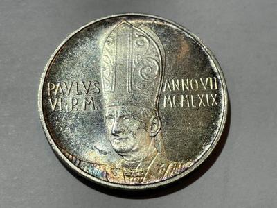 Vatican City 1969 Uncirculated Condition 500 Lire Pope Paul VI Silver Coin as Pictured.