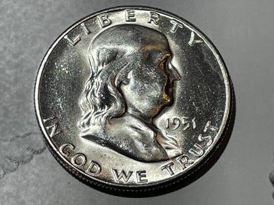 1951-S BU CONDITION FRANKLIN SILVER HALF DOLLAR AS PICTURED.