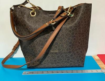Calvin Klein tote bag with pouch